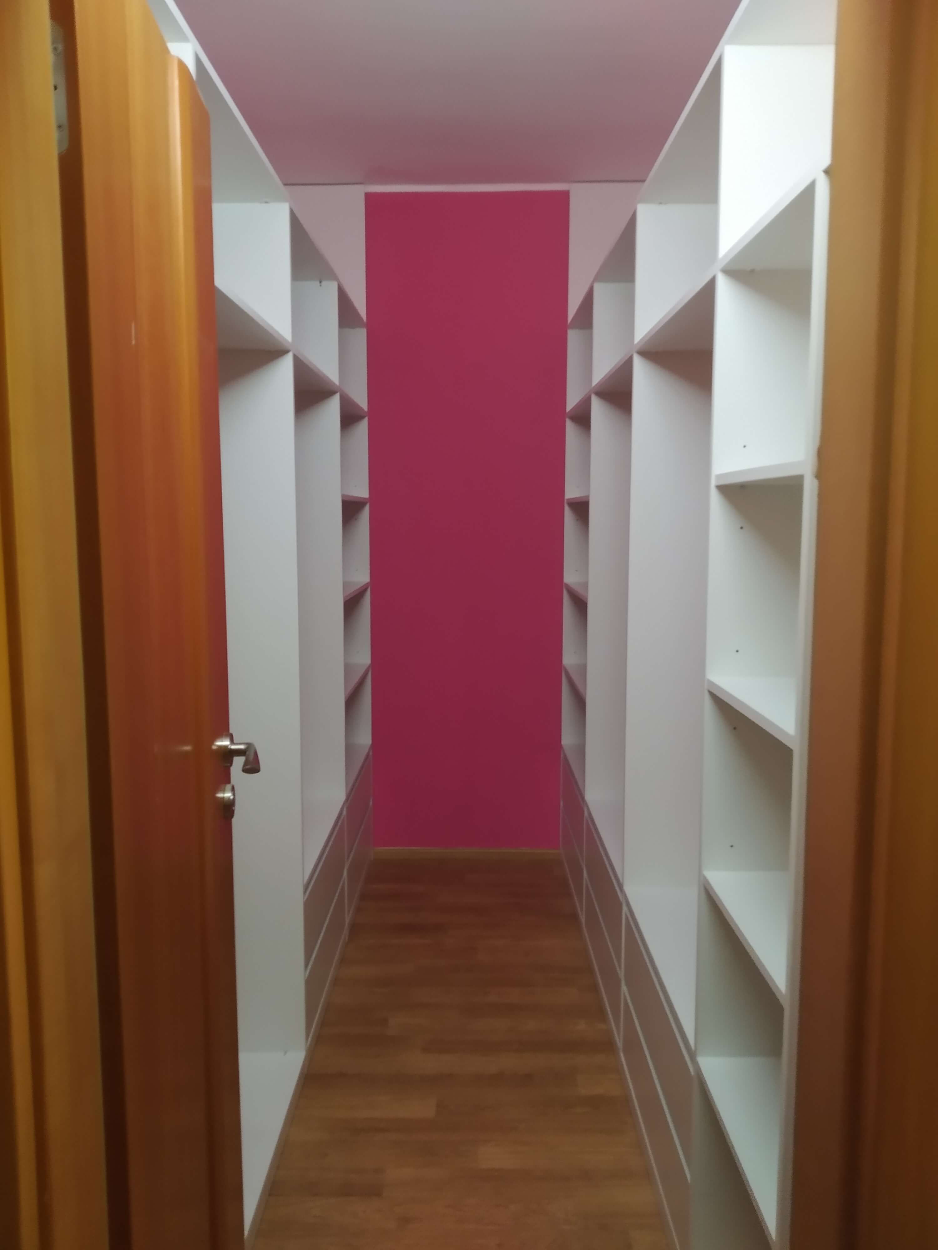 vestavěné skříně a šatny